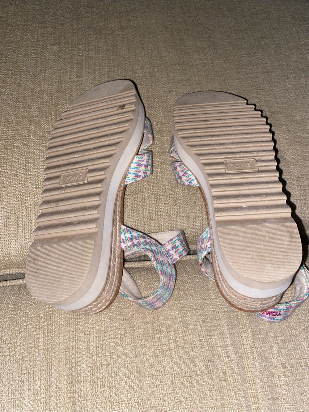 TOMS Dani Wedge Sandal  Size 6 1/2 - Picture 6 of 6